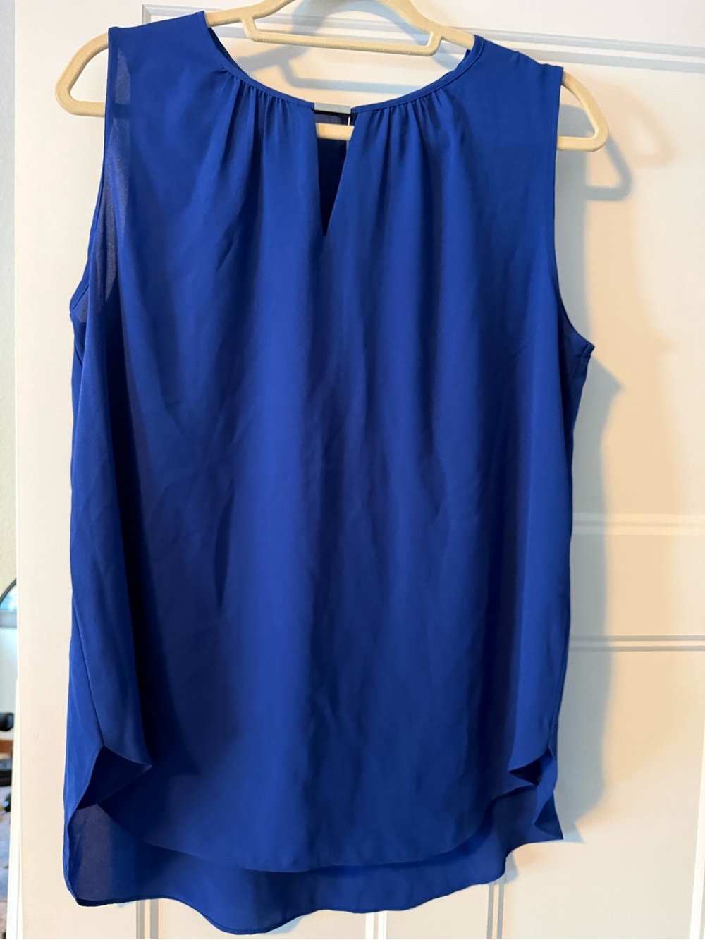 Sleeveless Chiffon Scoop-Neck Blouse in Cobalt Blue